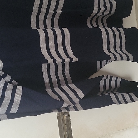 Top - Picture 2 of 5